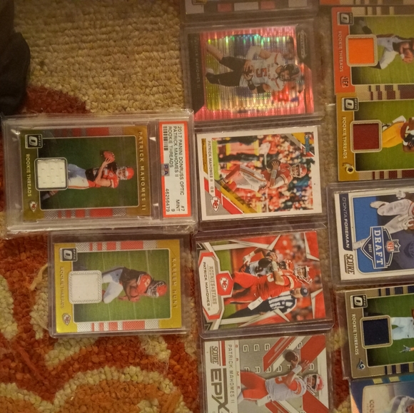 30 rookie threads with 20 something rookies just alike 1 Taiwan Taylor/49 - Picture 12 of 13